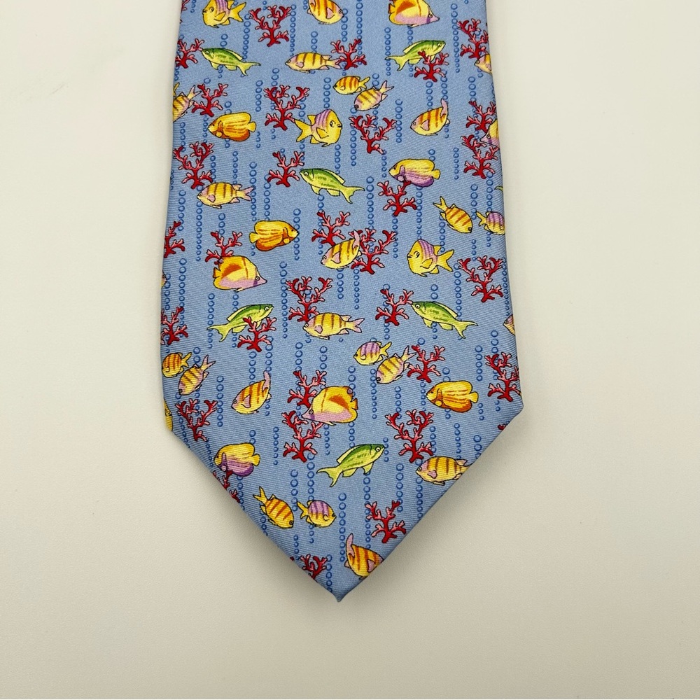 Lands End 100% Silk Men's Tie Blue Fish Coral Aquarium Pattern USA 3.5" Width